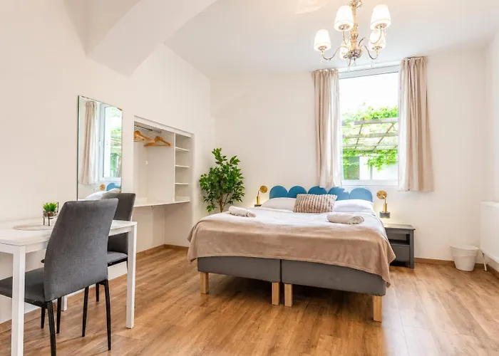 Trendy Studio Near Westbahnhof With Kitchenette & Smart Tv