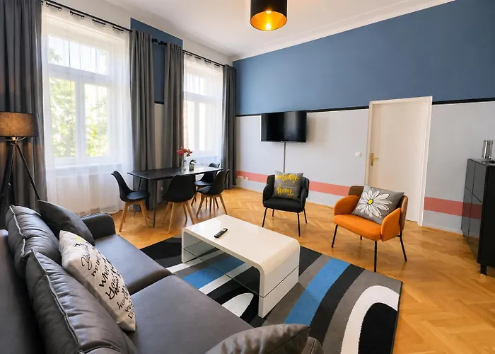 2 Bedroom Apartment For 6 Near Donaukanal & U4 U2 Metro