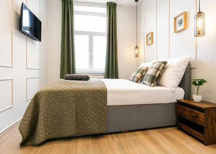 Bright And Modern Room In Meidling District Vienna