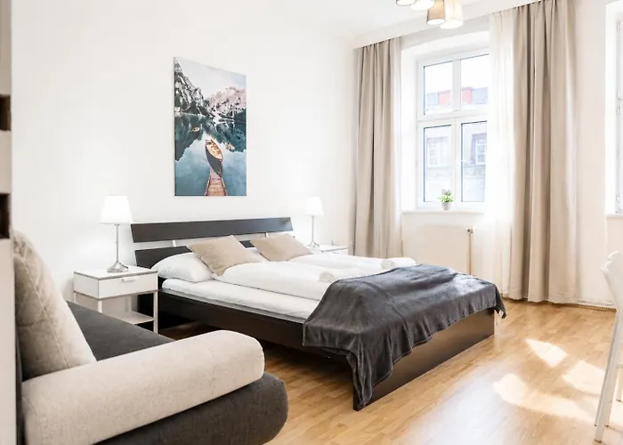 Stylish 2Br Stay Near Wiener Stadthalle & Suitable For Long Stays