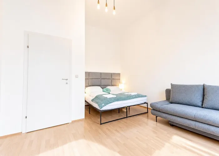 Spacious Private Rooms In A Shared Apartment In Vienna