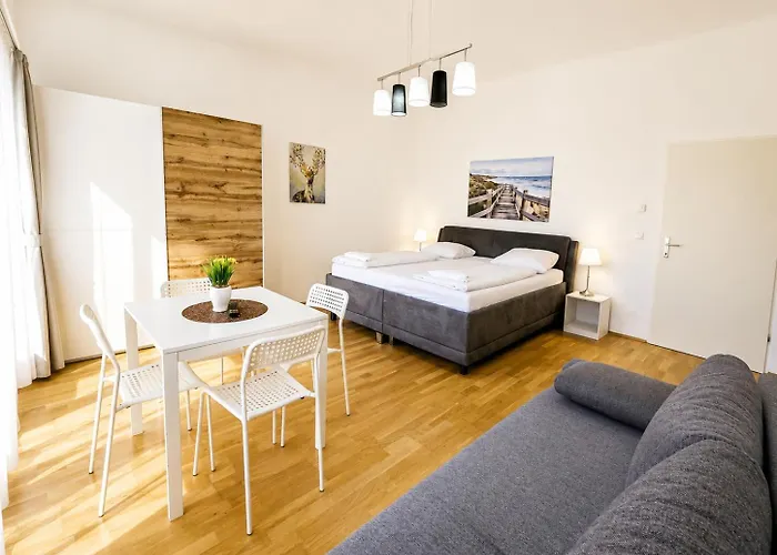 Central Vienna For Longstays, Comfy 1Br Apt With Wifi & Tv
