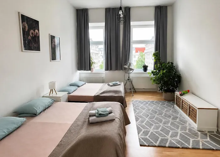 Bibi Family Apartment Up To 6, Parking, Wien Hauptbahnhof, Near City Centre