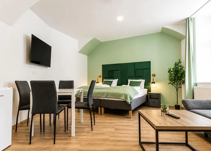 Near Westbahnhof 2 Cozy Studios, Barrier-Free