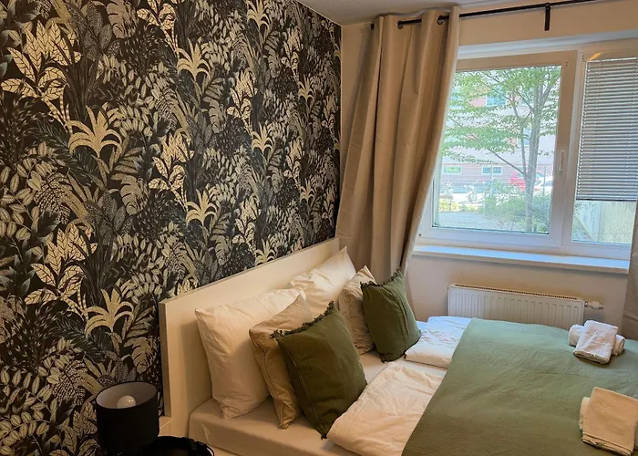 Urban Jungle Studio I Bahnhof Wien Meidling