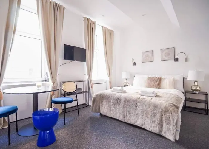 Cozy Apartment Near Danube - 10Min To Metro U3