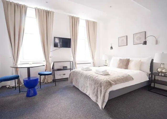 Cozy Apartment Near Danube - 10Min To Metro U3