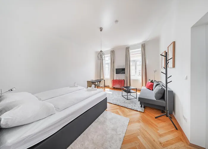 Schoenbrunn Central Cozy Apartment
