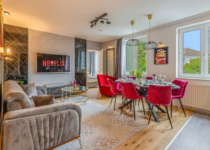 Dance Suite - Parking Option - Netflix