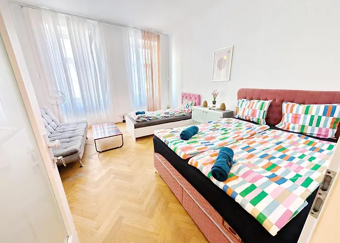Spacious 3Br Apartment Next To Wiener Stadthalle G3
