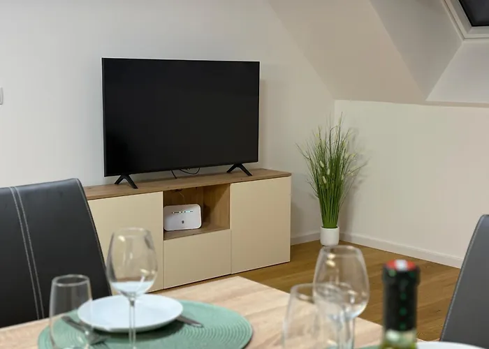 Modern & Cozy Apartment - Free Parking & Vineyards