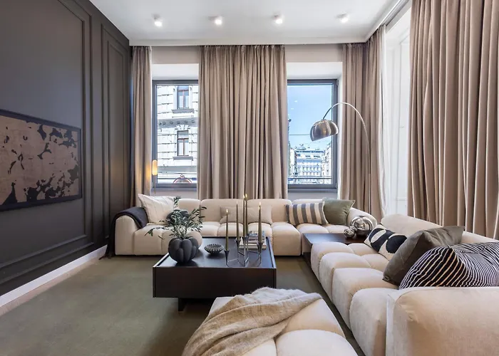 Luxury Residence For 10 In Prime Location