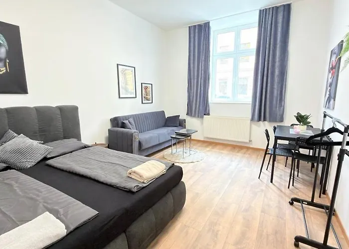 Schoenbrunn Family Apartment Hl3