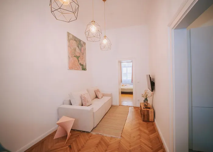 Room4Art Apartments L1 Hauptbahnhof