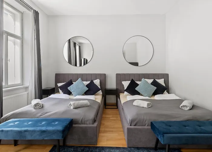 Modern 3-Br - 3 Min To Metro U4