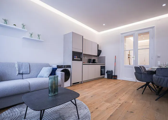 2 Bdr - Apartment Prestige, In Vienna'S City Center