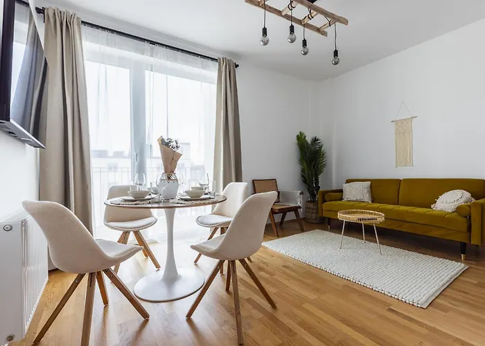Modern Apartment In Center With A Balcony