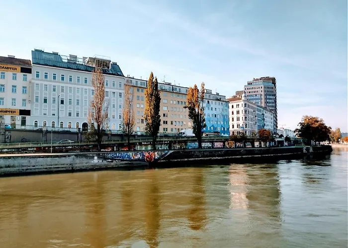 Family Apartment With Two Bathrooms Near To City