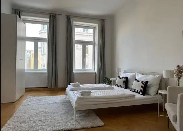 Easy-Flat Akh - 100Sqm Apartment Near Metro