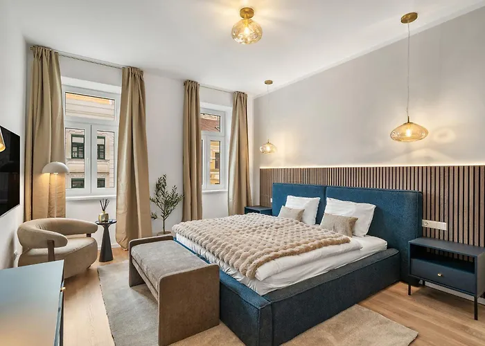 Dreamfactory Residence - Royal Westside