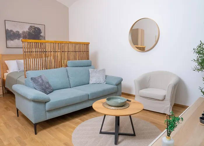 Quiet Apartment For 4 Guests, 8 Min To Center
