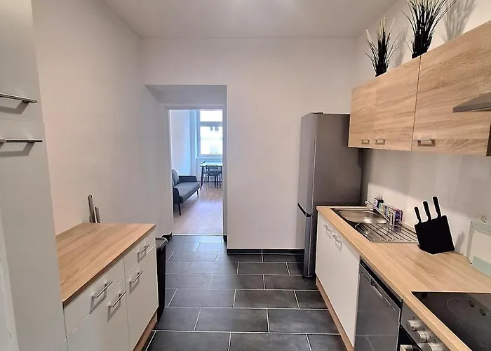 New Spacious Family & Group Stay 27