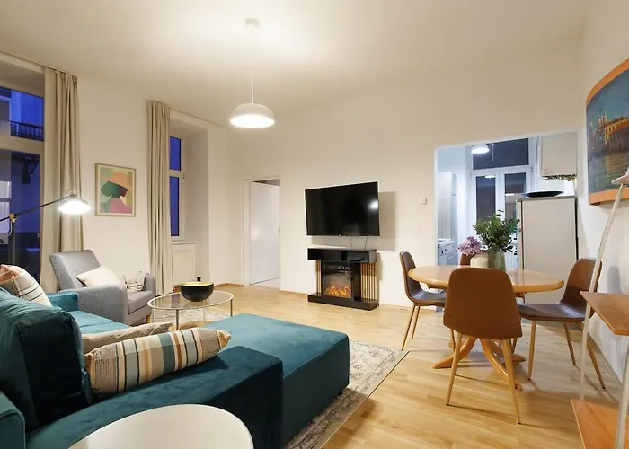 Central Cozy 3 Room Prater Apt for 5pax