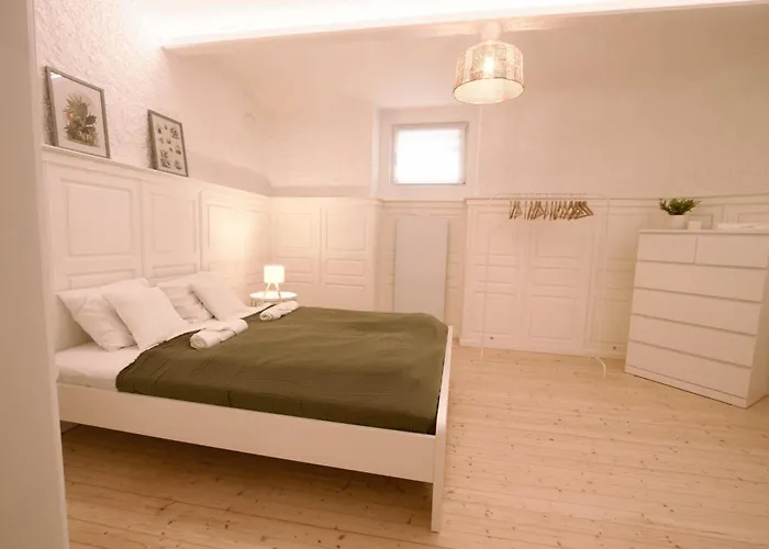 Cityflow Cozy Retreat