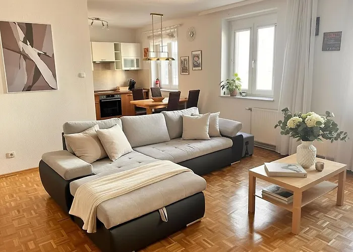 Family & Friends Vienna Base For 6- Xxl Apartment With Direct Train - 10 Min To City And Airport