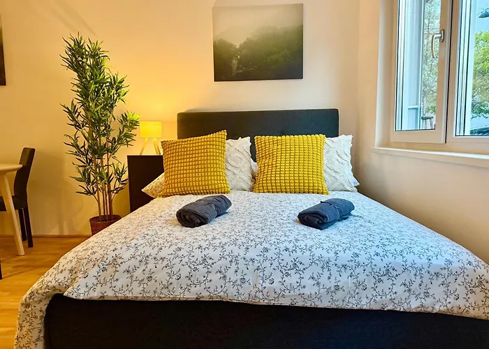 Modern Stylish Apartment With Free Parking