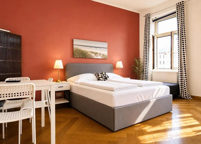 Lovely 1Br Apt. Near Akh Hospital