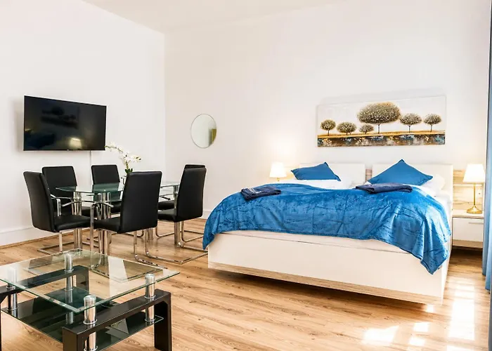 Near Westbahnhof - Cozy 2Br Apartment With Wifi, Tv For Long Stay
