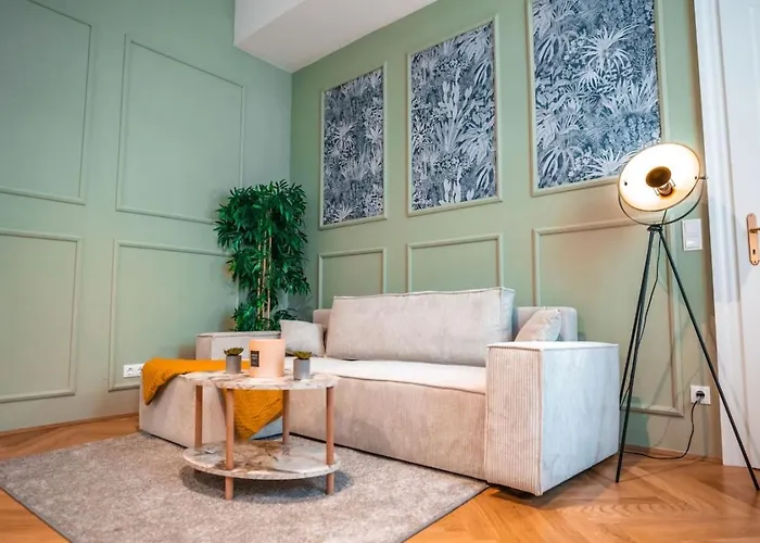 Erstklassiges Apartment In Schloss Naehe