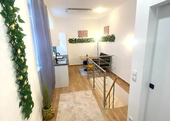 Uno Loft Apartment