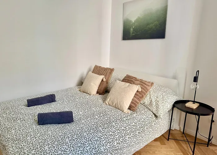 Modern Renovated Spacious Apartment
