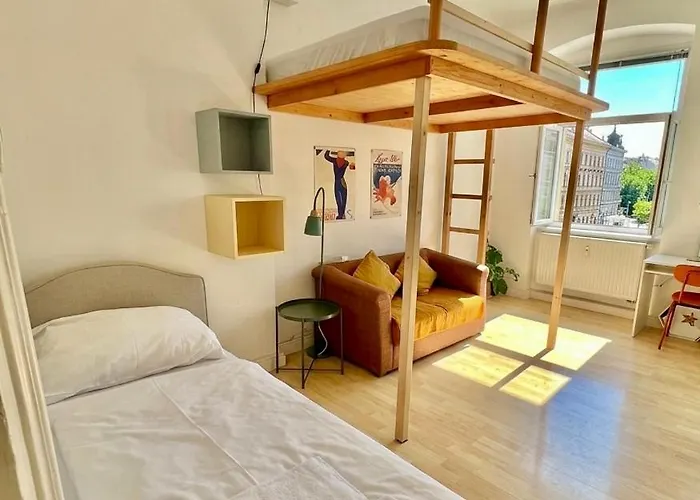 Cosy Charming Long-Term Apartment