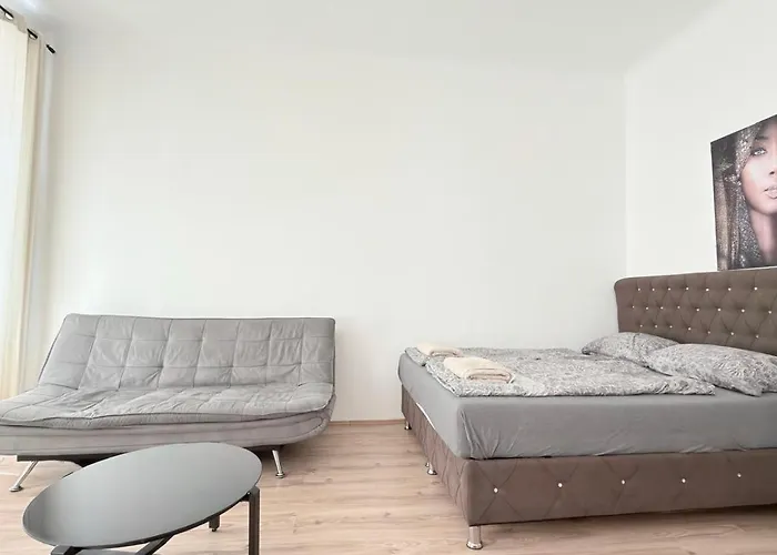 Cozy Studio Near U3 Station