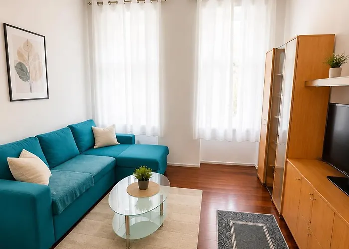 Vienna Apartment Near U-Bahn Up To 4 Guests 2,5 Km To Center Bed Sofa Bed Wi-Fi