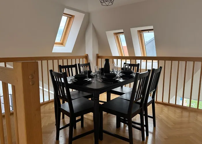 105Qm, 2 Bedroom Schoenbrunn, Central, Balcony