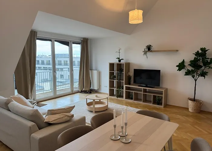 60Qm, 1 Bedroom Schoenbrunn, Central, Balcony