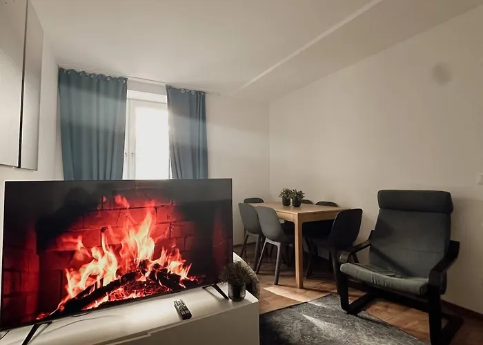Spacious 3 Rooms Flat Near Messe Prater And Old City