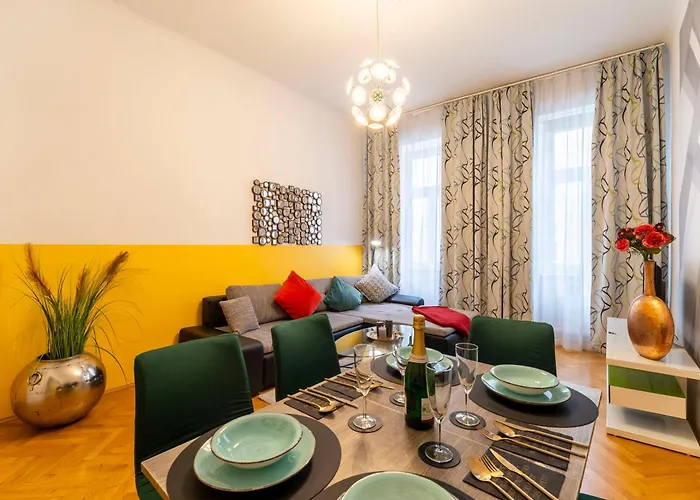 2 Bedroom Apartment for 6 near Augarten, Donaukanal&U2 Taborstraße