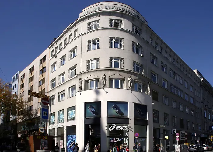 Continental Hotel-Pension