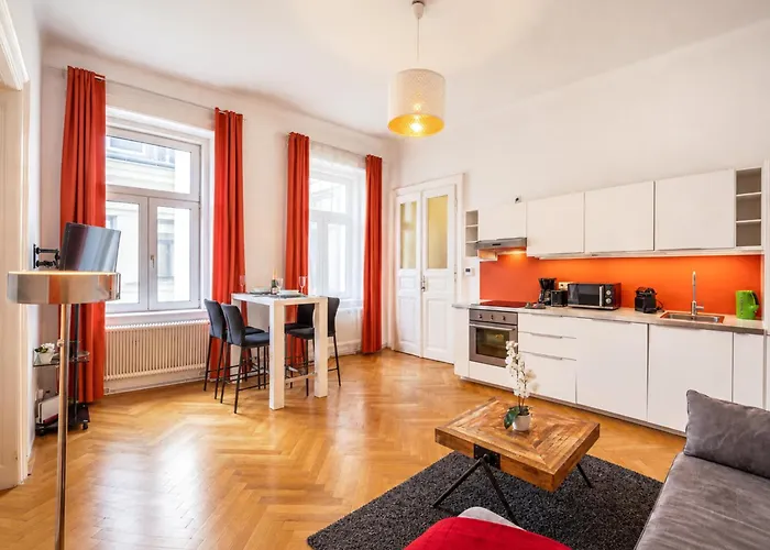 Spacious 2Br Apartment For 6 Near Votivkirche & Metro U2