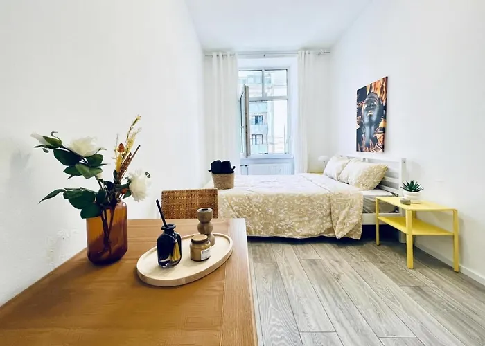 Cozy Studio Apt, 15-Min to Schönbrunn