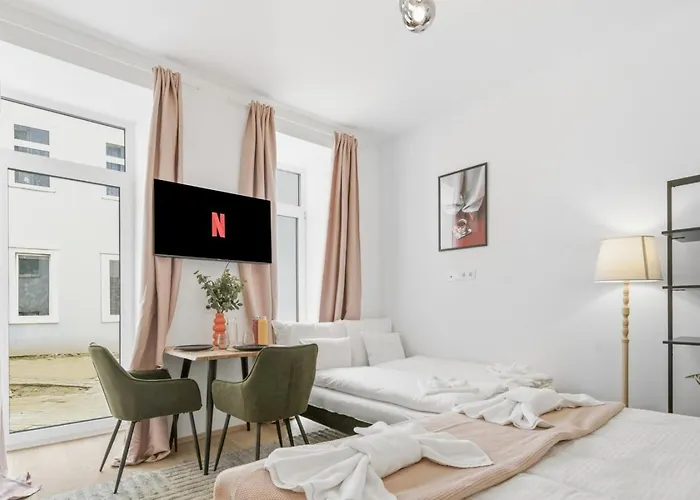 Premium Apartments, 10Min To The City Center, Kitchen, No Elevator