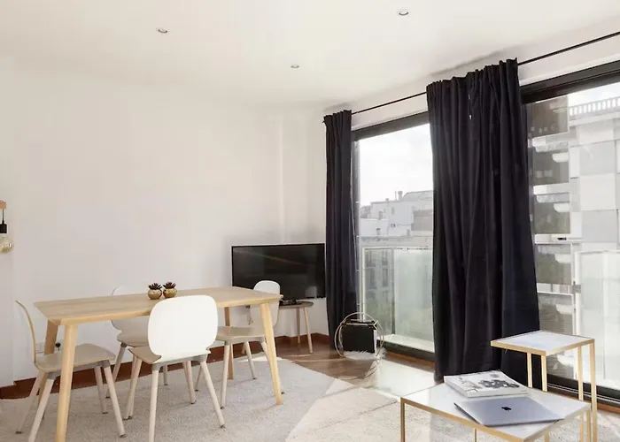 Luxury Central Vienna Apartment - Steps From Stephansplatz