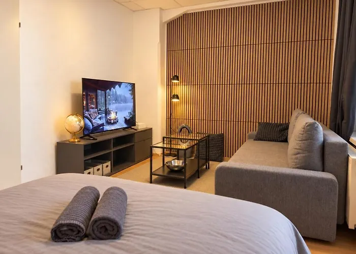 Elegant 3BR flat for 8 near U1 Vorgartenstraße