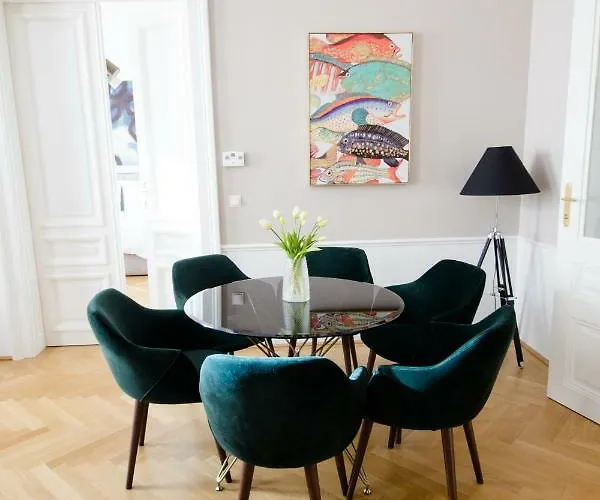 Studio Apartments Urania - Mai'S Apartments