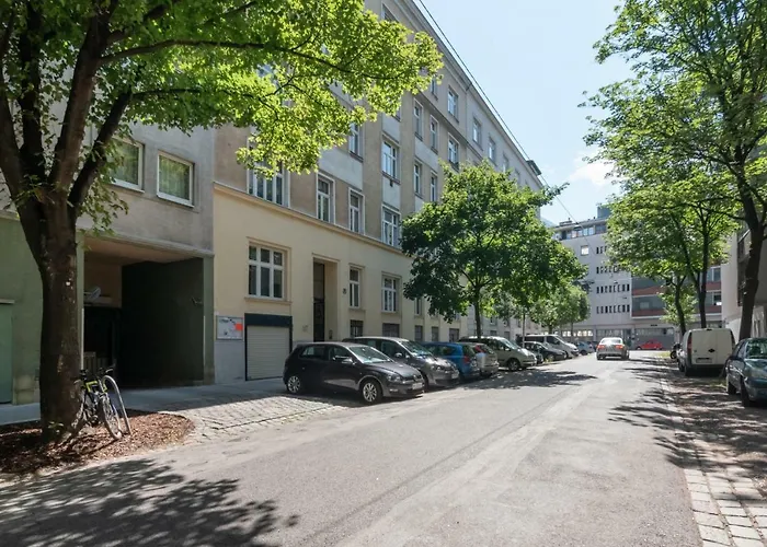 Universum Apartment 2
